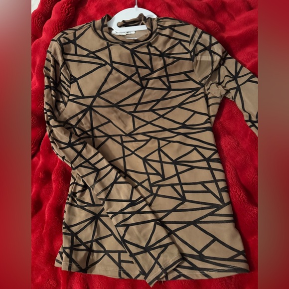 The Vintage Shop Tan and Black Patterned Top - Picture 2 of 8